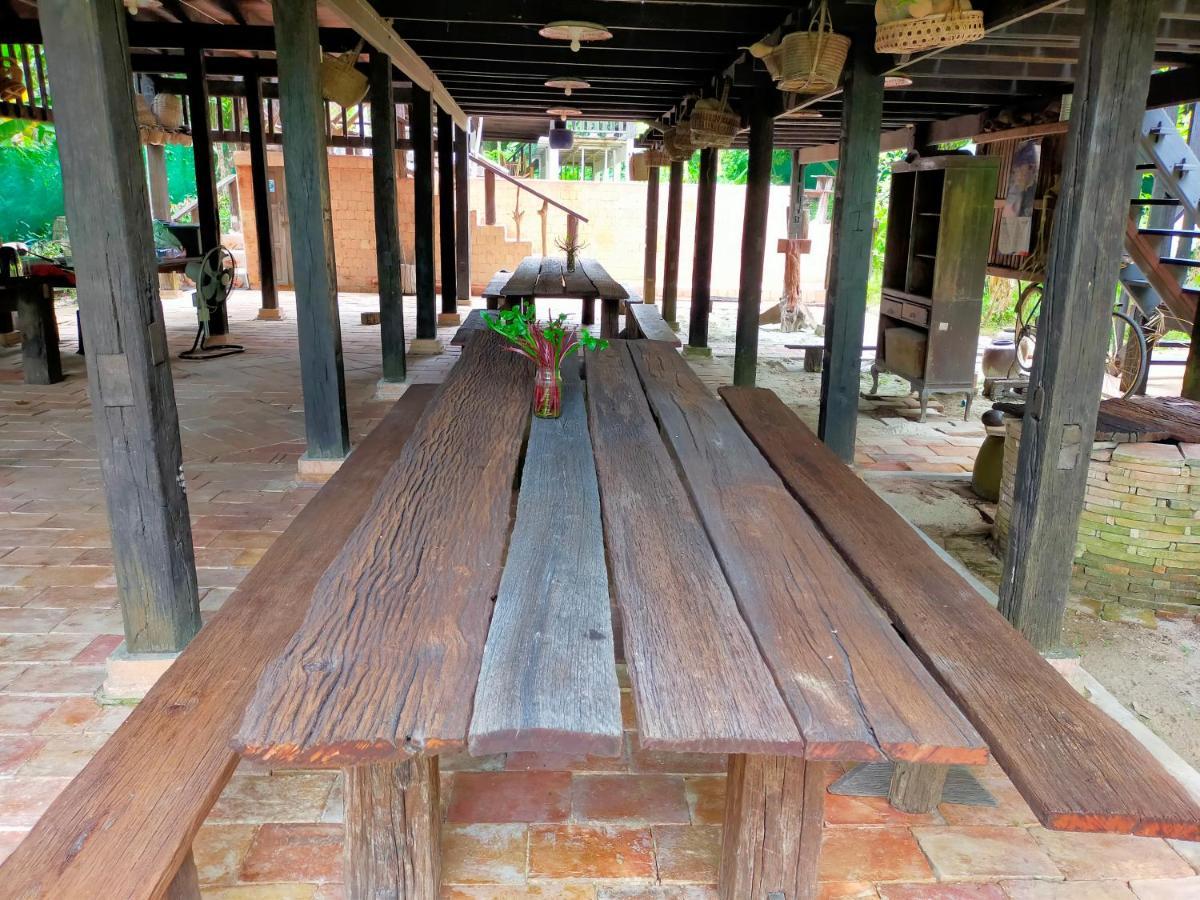 Baanthaeraek Vintage Bungalow Songkhla Buitenkant foto